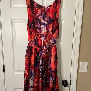 Luxe by Carmen Marc Valvo multicolor dress. 24W. Sleeveless with tie belt.